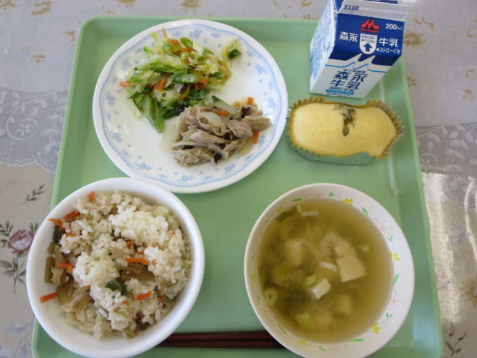 小坂町の学校給食
