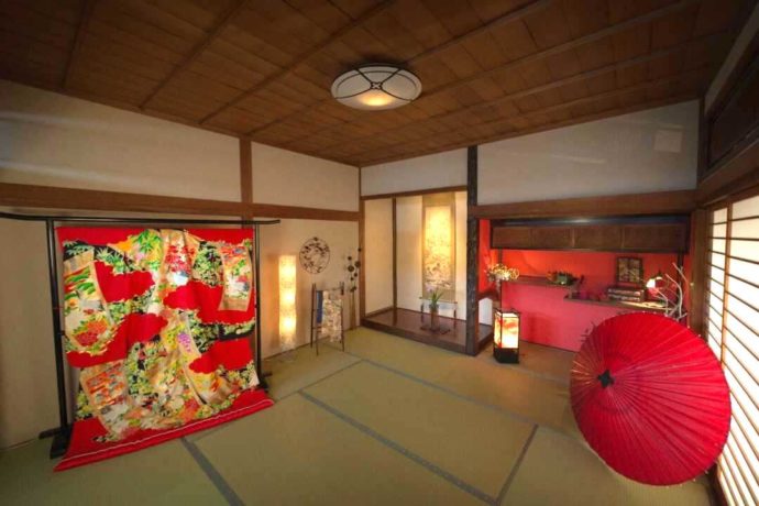 島根県出雲市でフォトウェディングができる「八重垣写真館」にある和室