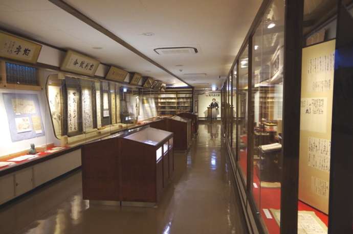 龍馬歴史館内2階にある「龍馬有縁資料館」