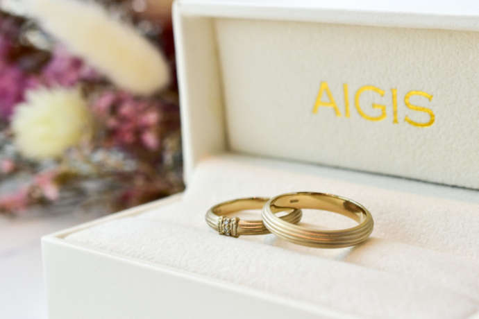 東京都渋谷区にある「AIGIS表参道店」で作った結婚指輪・エンタシス