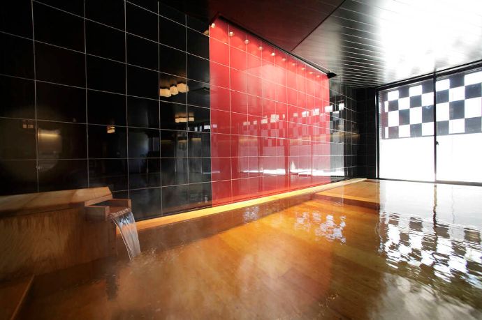 磐梯山温泉ホテルの大浴場である朱嶺の湯