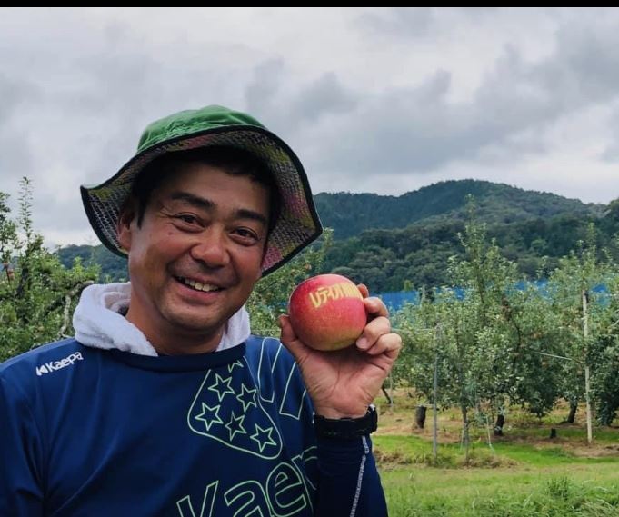 広島県庄原市でりんご狩りができる青才りんご園の青才竜二さん