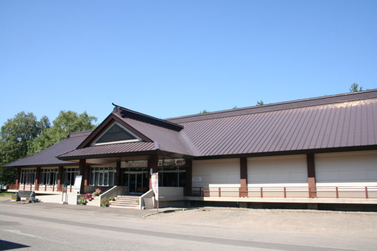 旭川神社を訪れた場合の見どころやオススメなどはありますか？
