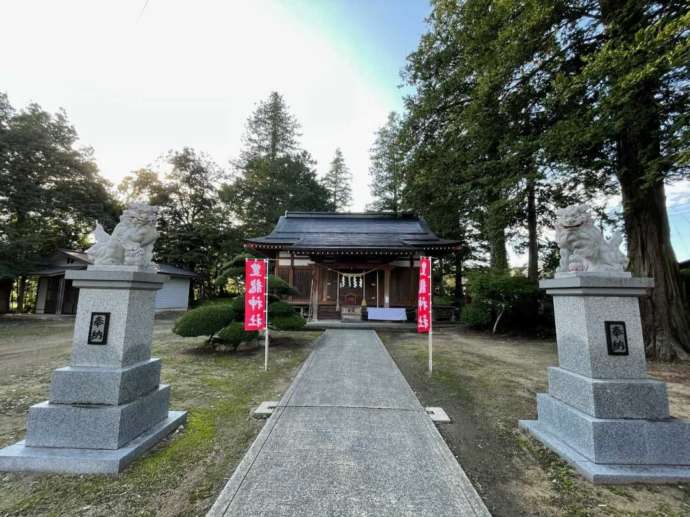 「​​豊龍神社」の社殿