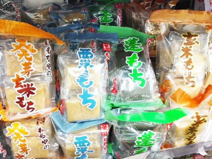 「あられちゃん家 浅草店」で販売されている各種お餅
