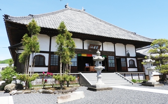 萬壽山光明寺の本堂