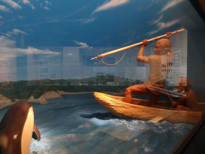 房総の歴史展示室のイルカ漁のジオラマ