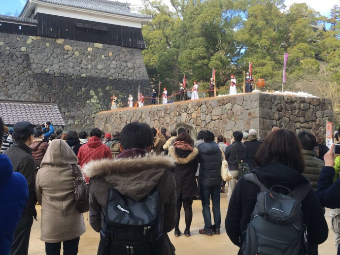 松江市内で開催される「お城まつり」の様子
