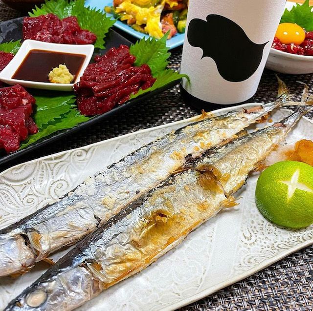 「越後鶴亀 越弌 純米吟醸」と秋刀魚の塩焼き