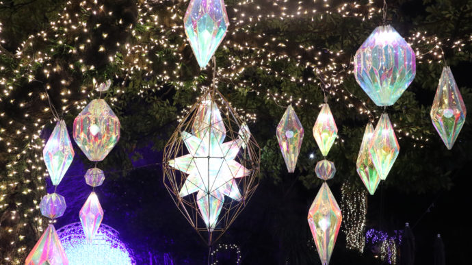 江の島でおこなわれるイルミネーション「湘南の宝石」の電飾の写真