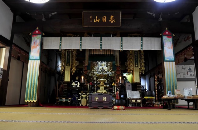 奈良県奈良市にある不空院の御祈祷の様子