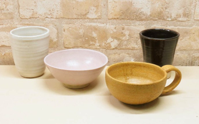 東京都板橋区「陶芸教室Futaba」で制作できるお皿やカップの写真