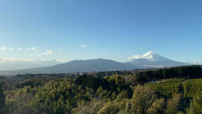 月光天文台の屋上から見える富士山の景色