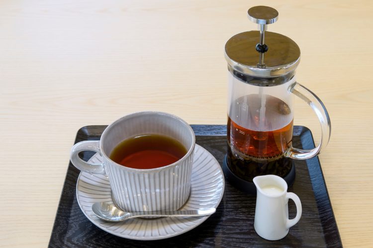 玄武洞ミュージアムのレストランでいただける朝来紅茶
