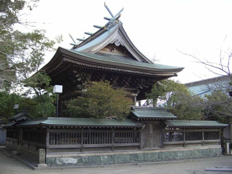愛媛県八幡浜市にある總鎮守八幡神社の御本殿の外観