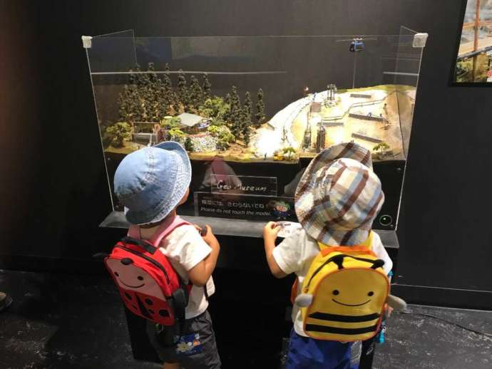 「箱根ジオミュージアム」で常設展示中の温泉模型
