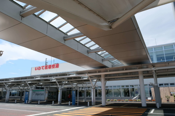 花巻市にある花巻空港の外観