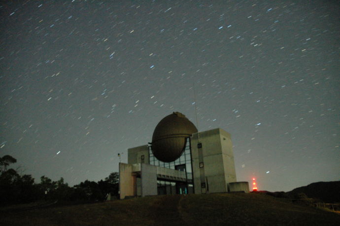 「かわべ天文公園」の夜風景