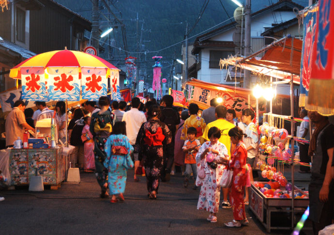 鳥取県日野町の夏祭りのねう祭り