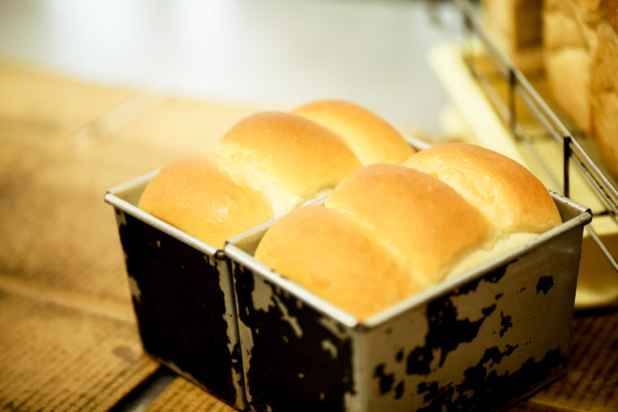 愛媛県北宇和郡鬼北町にある道の駅「日吉夢産地」でパンが焼けた様子
