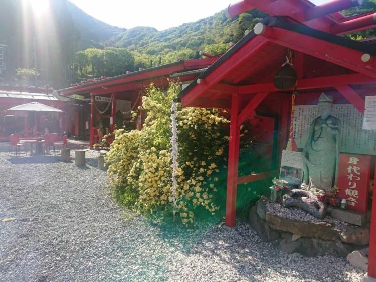 熊本県阿蘇郡の宝来宝来神社の身代わり観音