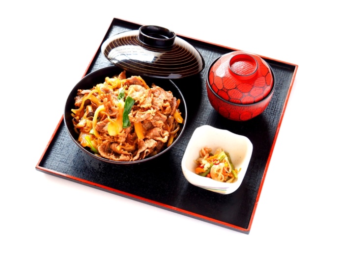 「道の駅 飯高駅（いいたかえき）」に併設された地域食材レストラン「レストランいいたか」で提供される「松阪牛丼」