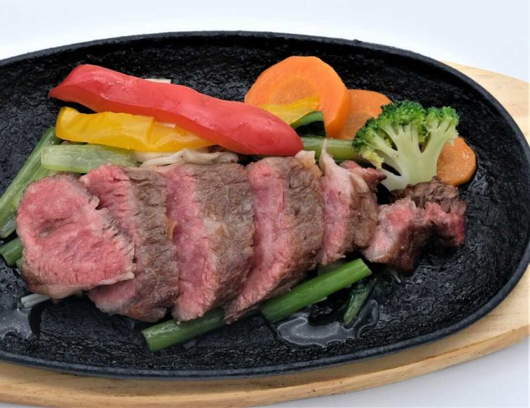 糸島レストランアムールの和牛ステーキ