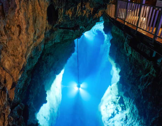 日本三大鍾乳洞の龍泉洞