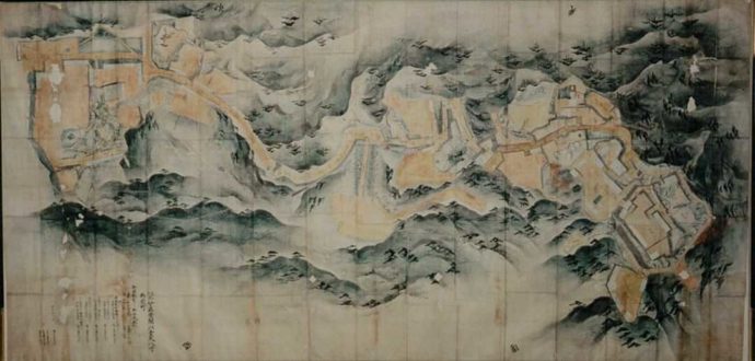 塚本さんおすすめの巨大な岩村城平面図