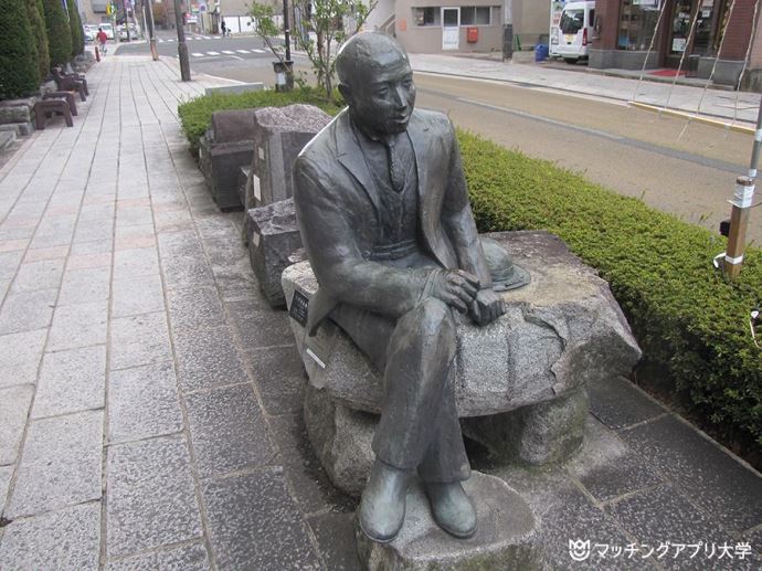 宮沢賢治銅像