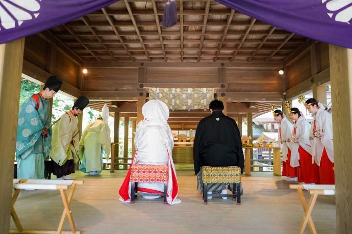 神奈川県鎌倉市にある鎌倉着物スタジオで行われる奉告祭の様子