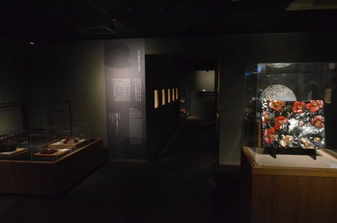 鎌倉彫資料館の展示室