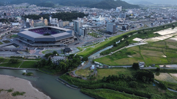 亀岡駅周辺（保津川水辺公園周辺）の空撮写真