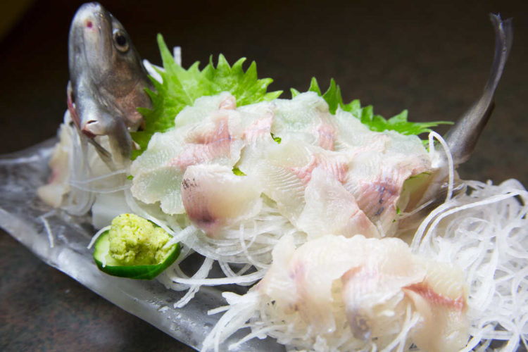 塩原温泉郷 旅館 上会津屋で人気の川魚料理