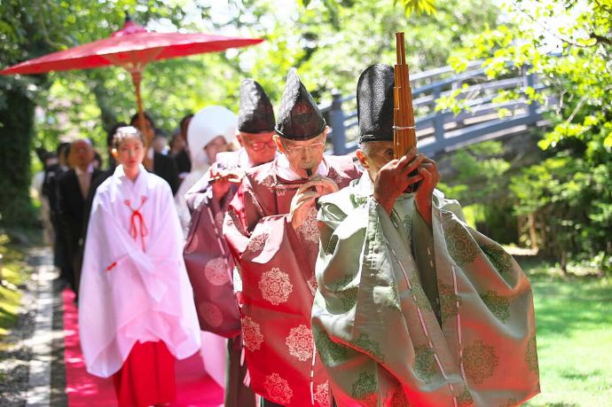 金沢国際ホテルで執り行われる神前結婚式の参進の儀