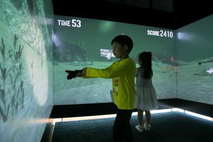 関門海峡ミュージアムで体験できる「かいもんダイバー」