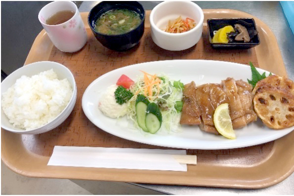 「道の駅草津」のレストランで食べられる「ベジカフェセット」