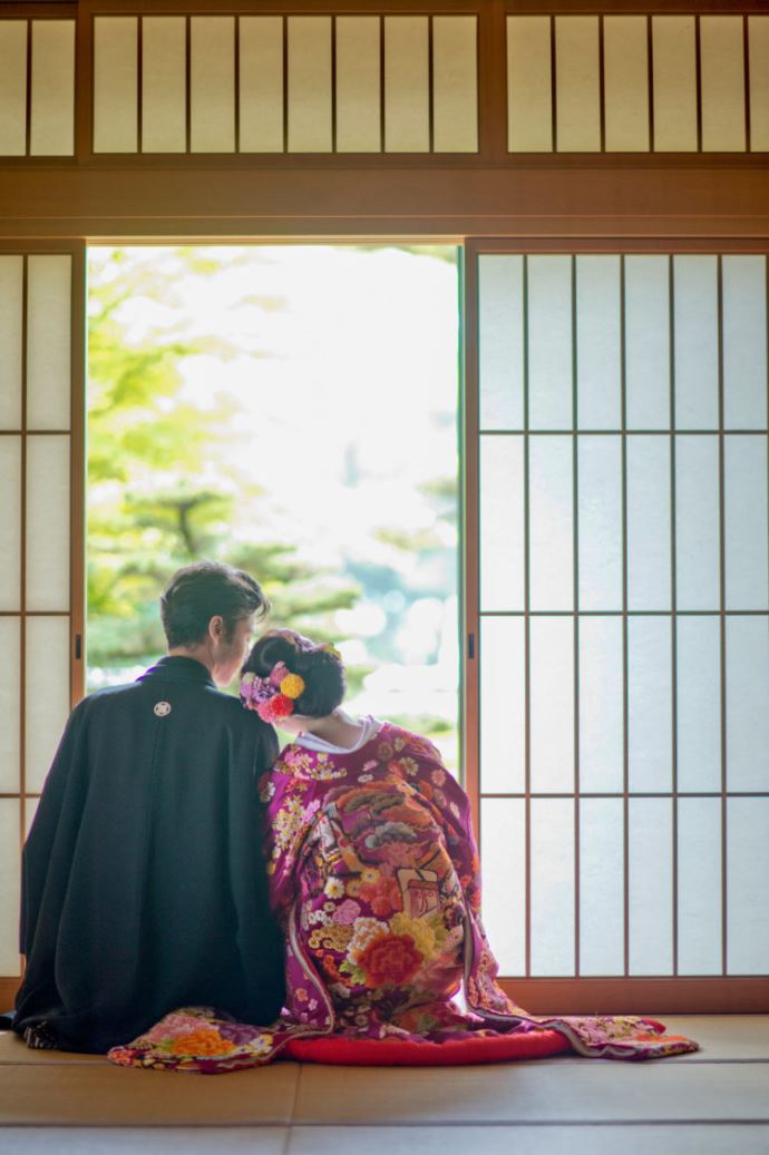 春日神社の神前結婚式における予約申込方法・料金