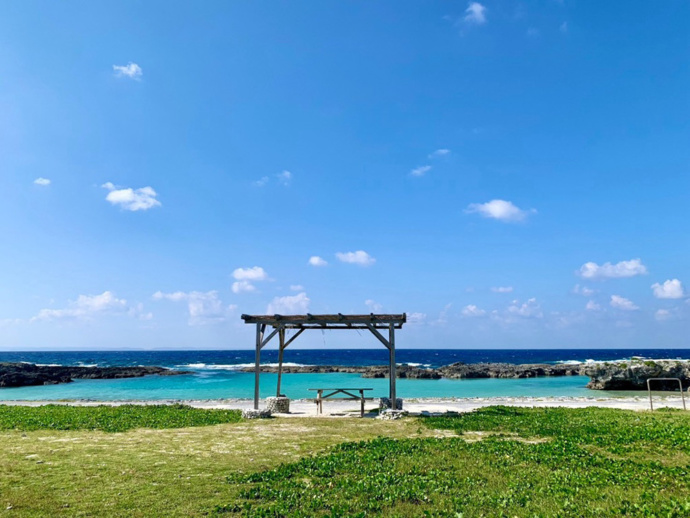 鹿児島県喜界町の空港臨海公園内にあるスギラビーチの様子