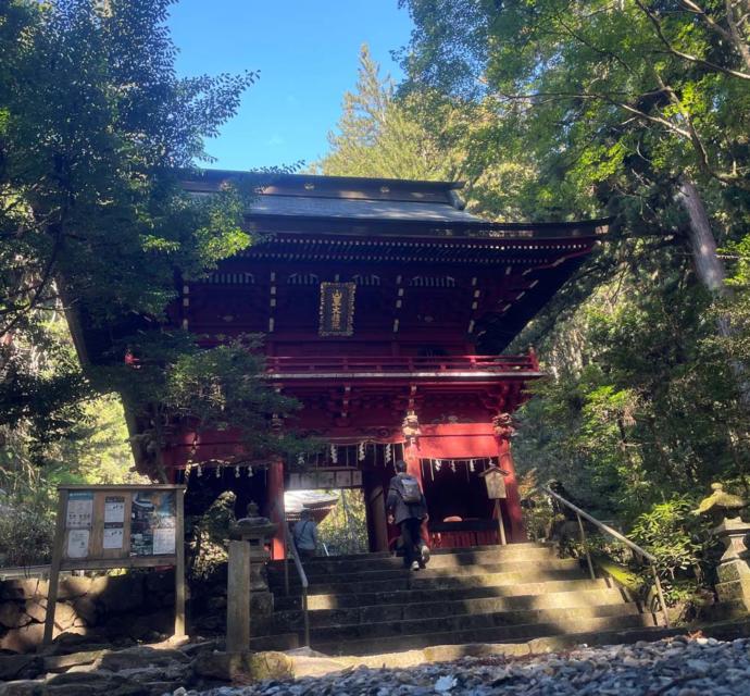 茨城県北茨城市にある花園神社の楼門