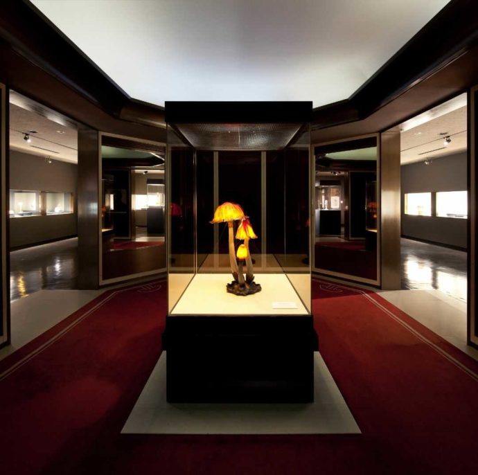 北澤美術館に展示されているエミールガレの「ひとよ茸ランプ」