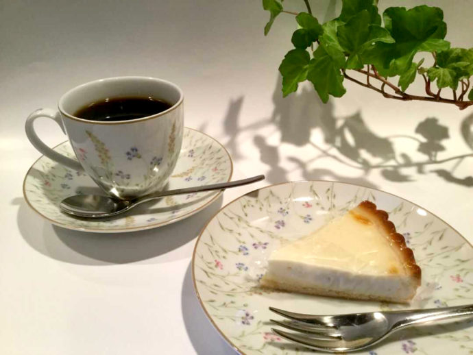 北澤美術館の喫茶室で食べられるチーズケーキ