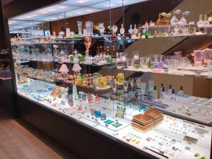 北澤美術館のミュージアムショップで販売されているガラス製品
