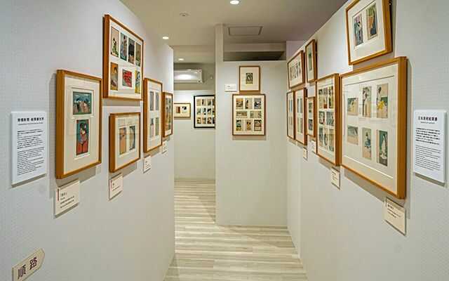 神戸時計デザイン博物館併設の絵葉書美術館の内観