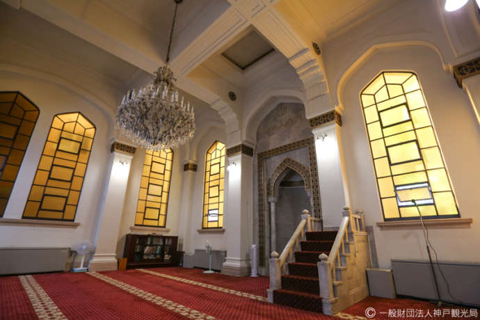 神戸ムスリムモスクの内観