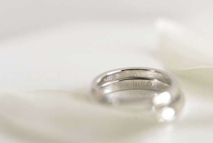 CRAFYの結婚指輪の内側の刻印