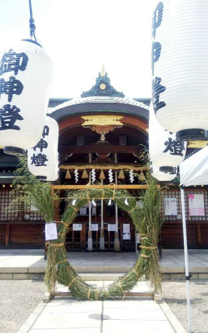 駒林神社の夏祭で設置された茅の輪