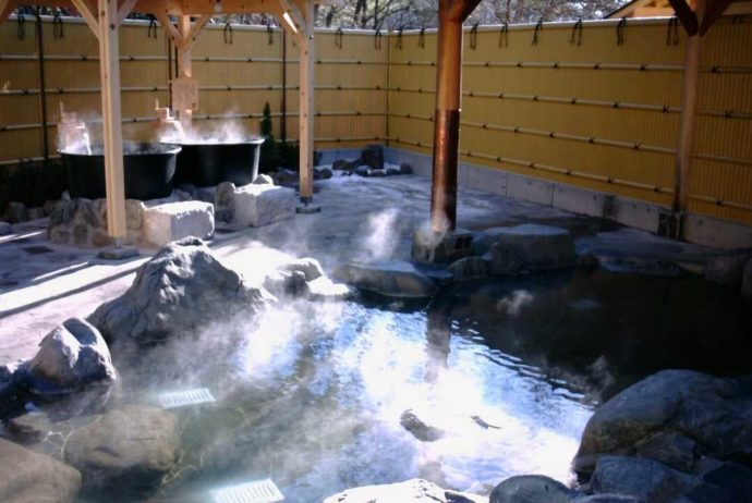 小菅の湯の露天風呂