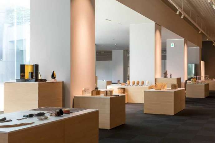 京都伝統産業ミュージアムに展示されている工芸品