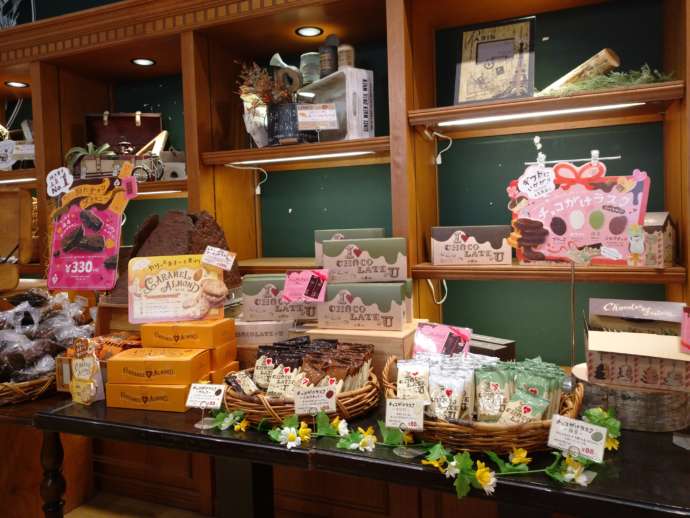 「ハートブレッドアンティーク 一宮店」の焼き菓子コーナー